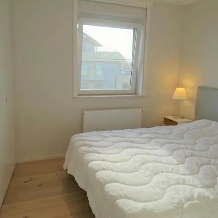 Apartment Corner With Location *