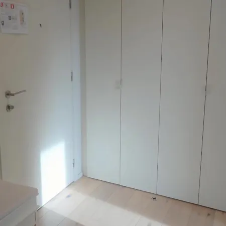 Corner With Location Apartment *