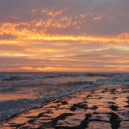 Near Port With Sun Terrace *